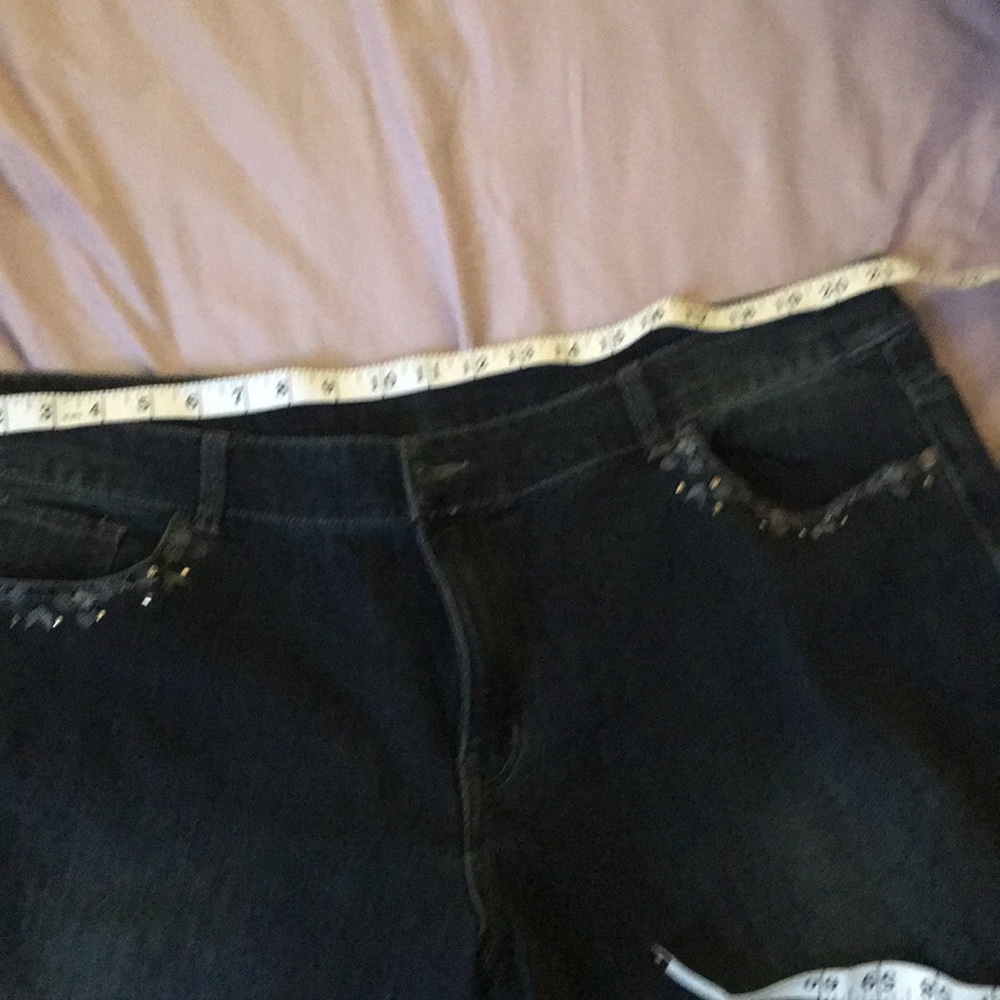 Jeans - Picture 4 of 5